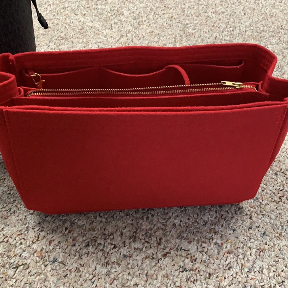 Michael Kors Large Jet Set Travel - Picture 8 of 9